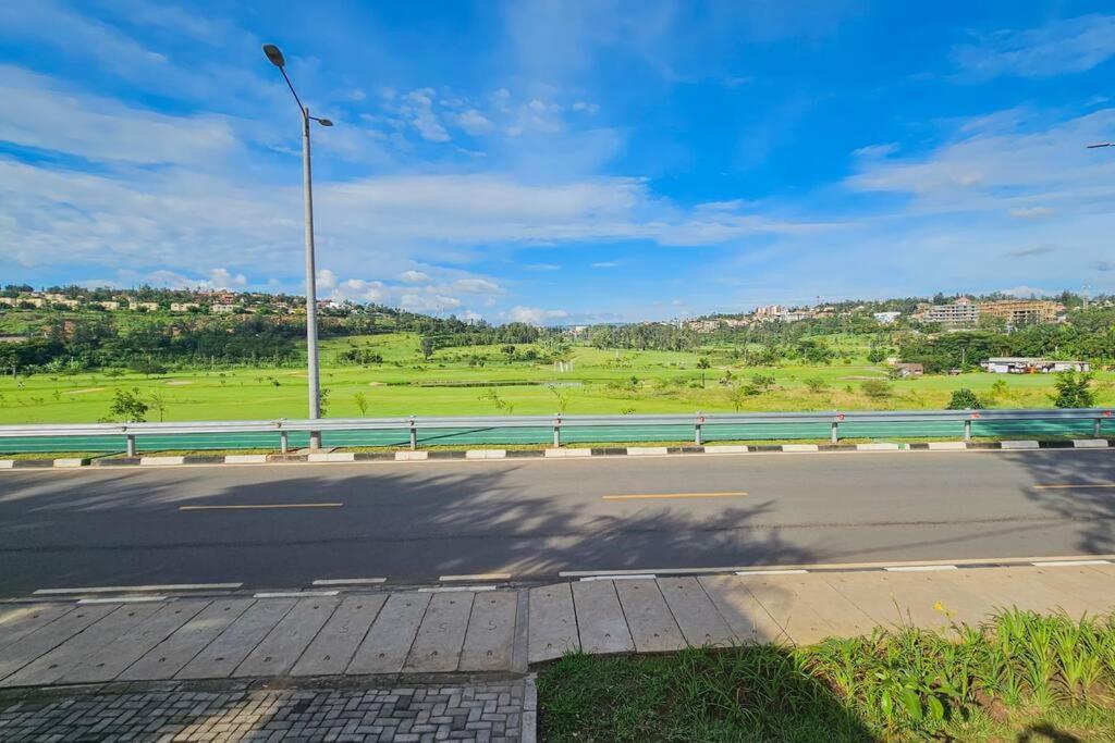 Complete 4-Bedroom House Facing Kigali Golf Course Esterno foto